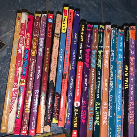 Goosebump vintage Title books - Picture 6 of 9